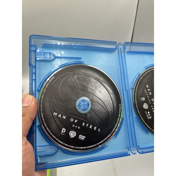 Man of Steel Bluray DVDs - Picture 3 of 6